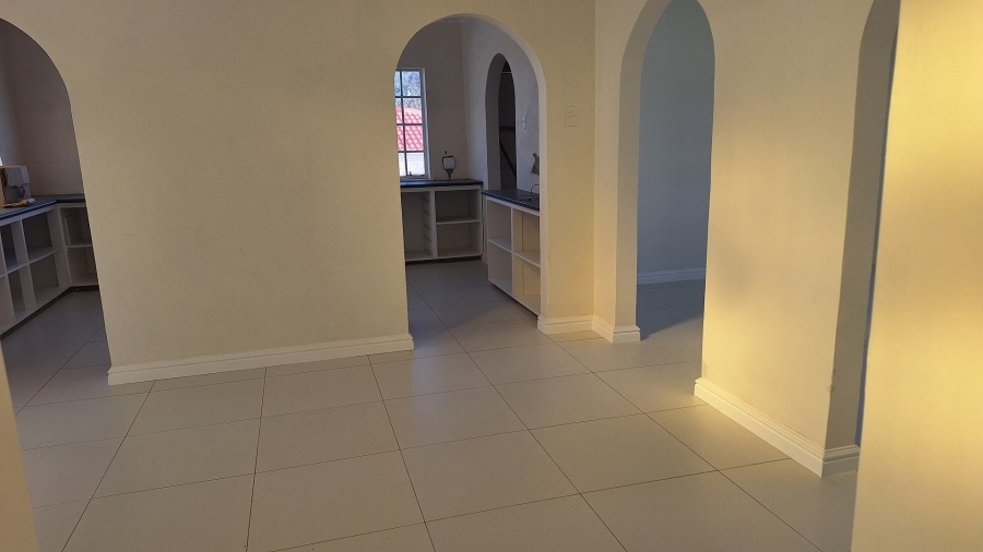 To Let 4 Bedroom Property for Rent in Lovemore Heights Estate Eastern Cape